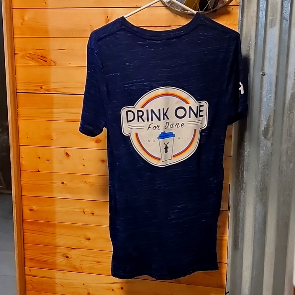 Dutch Bros T shirt short sleeve size Medium